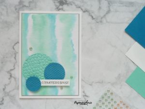 Mehr über den Artikel erfahren Geburtstagspost mit Aquarellhintergrund
